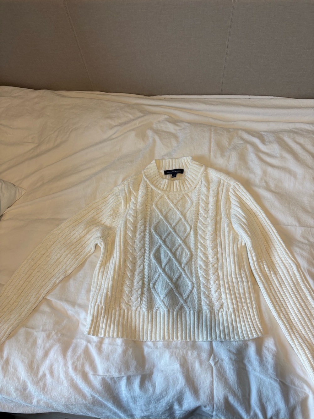 Tommy Hilfiger Women’s White Cable Knit Sweater